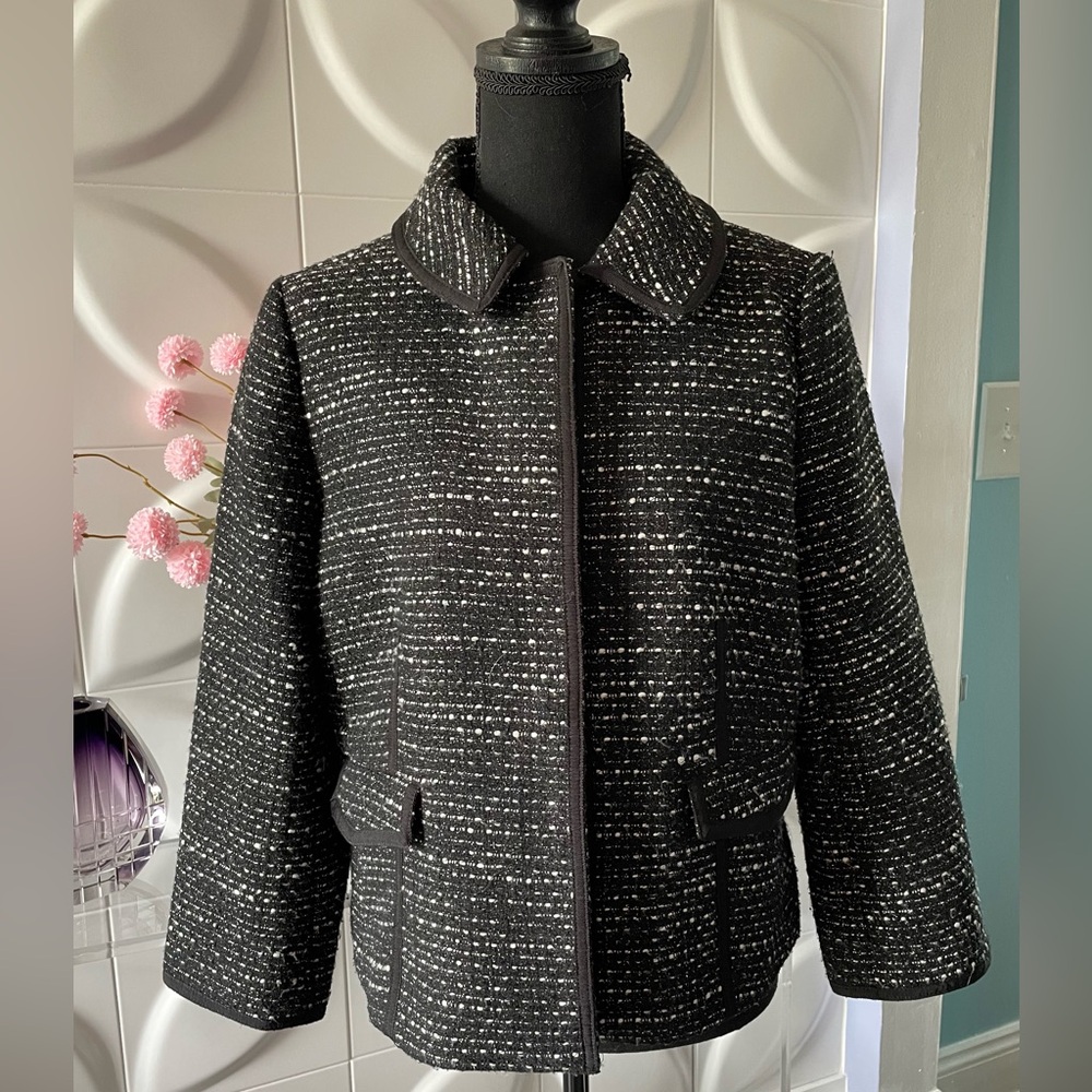 Talbots Women's Black Box Jacket with White Weave and Silver Accents Size 8